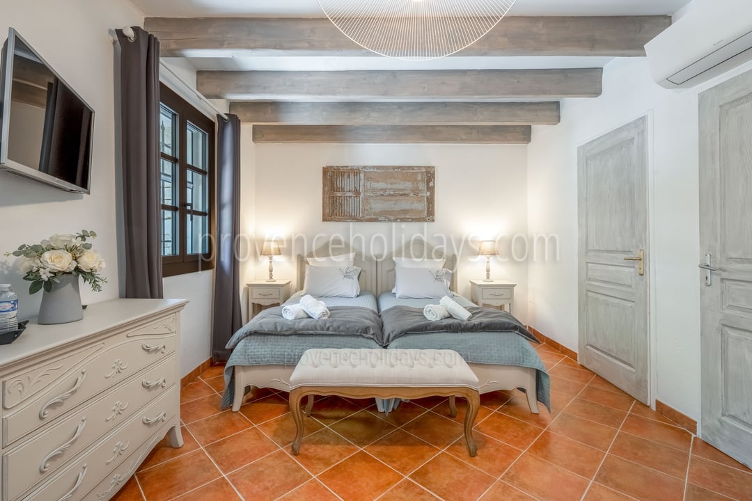 44 - Bastide des Chênes: Villa: Bedroom