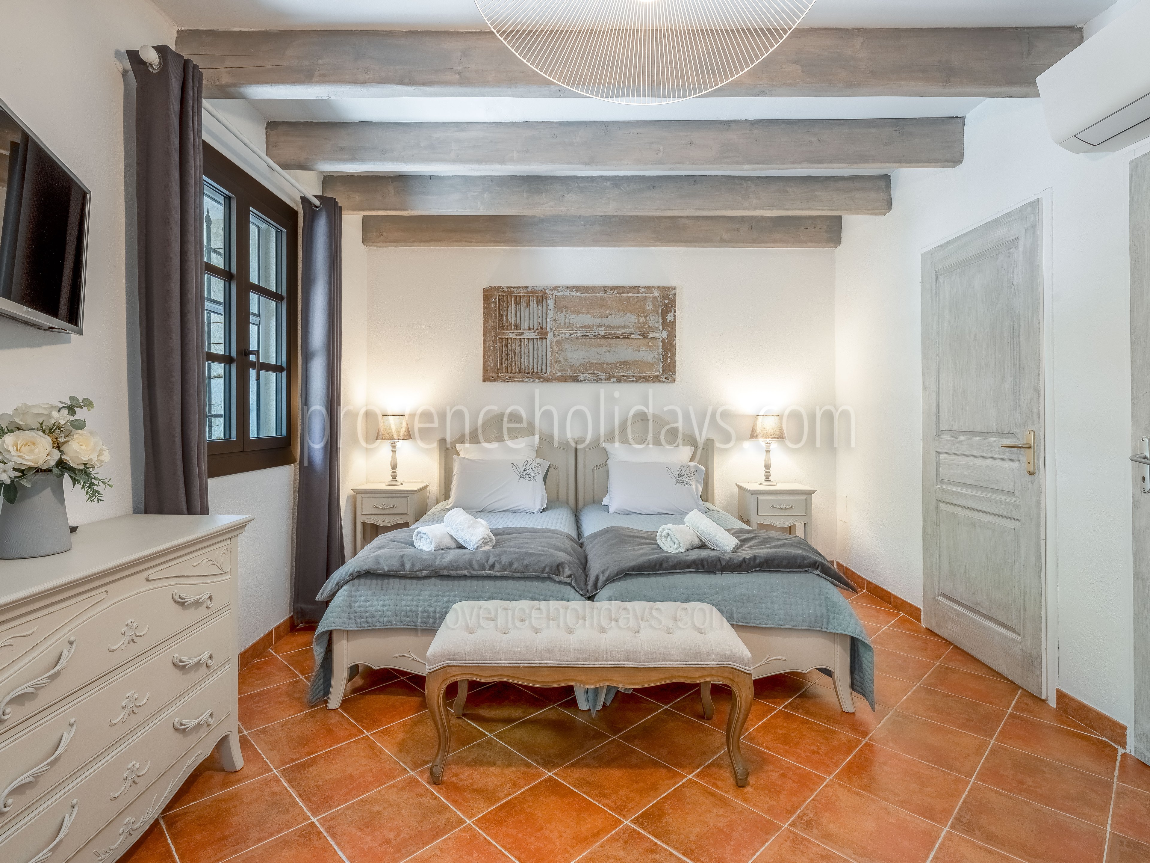 44 - Bastide des Chênes: Villa: Bedroom