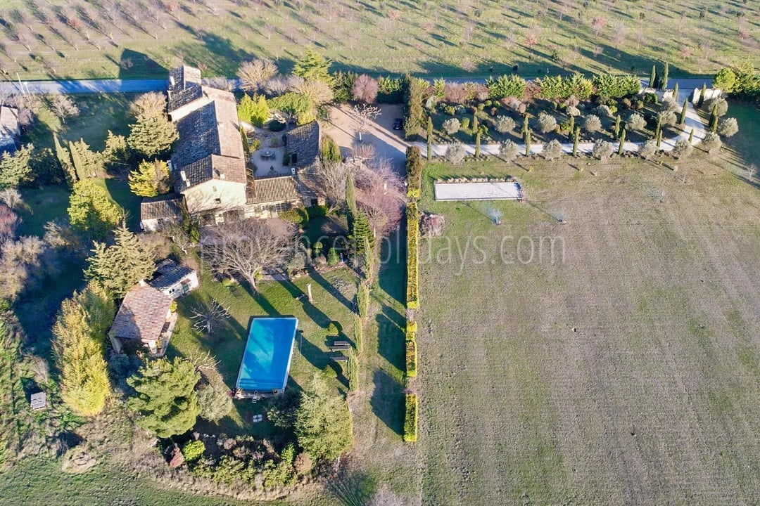 Renovated stone mas with Luberon views in Gordes - Exterior