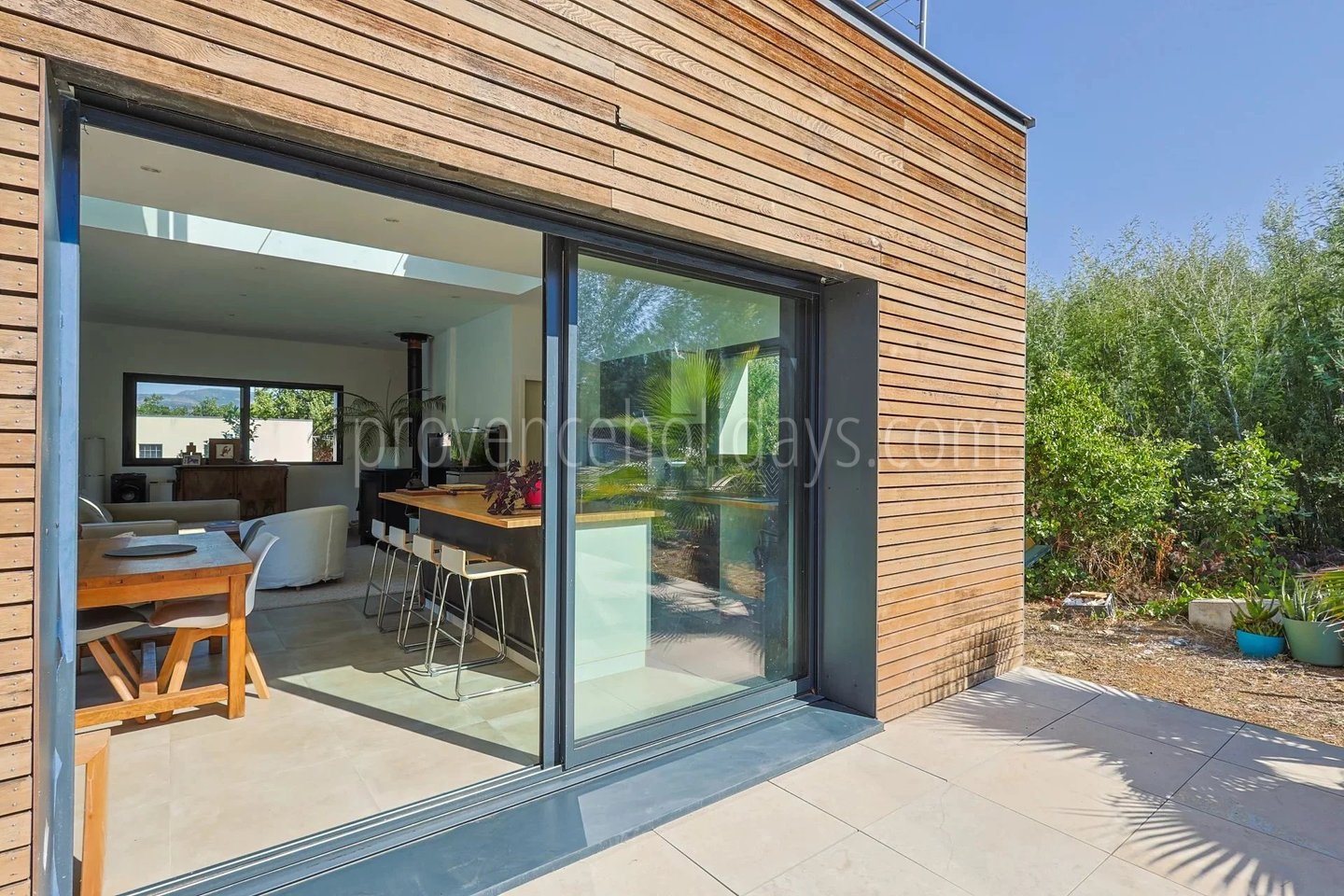 21 - Maison contemporaine à Grimaud: Villa: Exterior