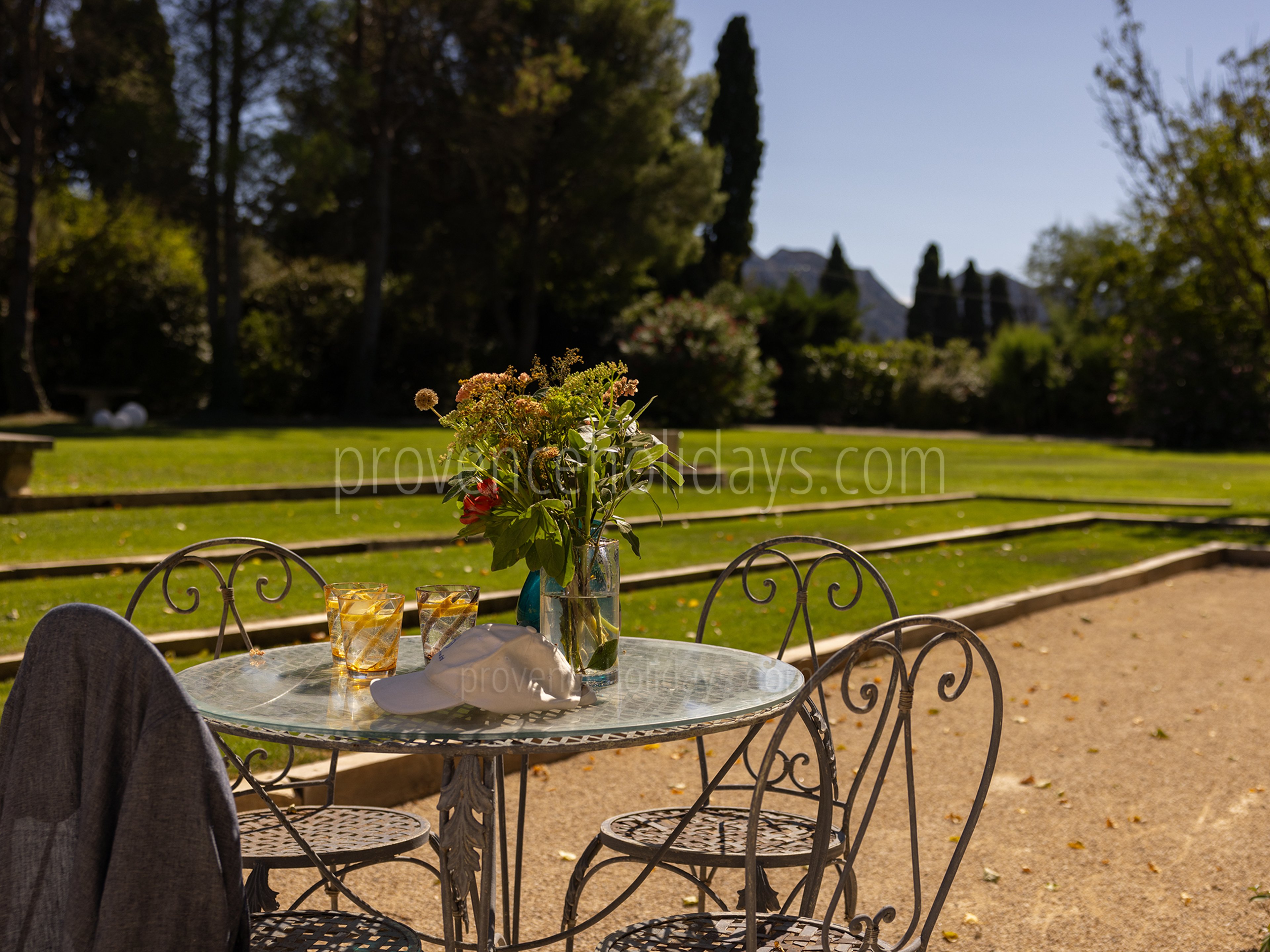 13 - Le Mas des Magnans: Villa: Exterior