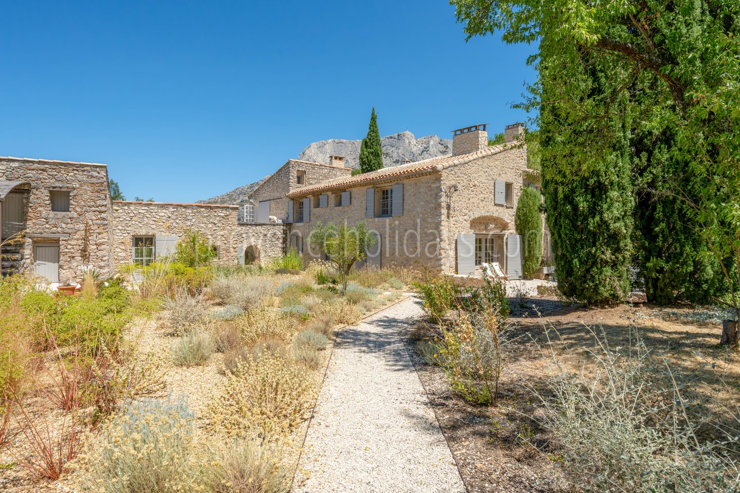38 - Domaine de la Grande Victoire: Villa: Exterior