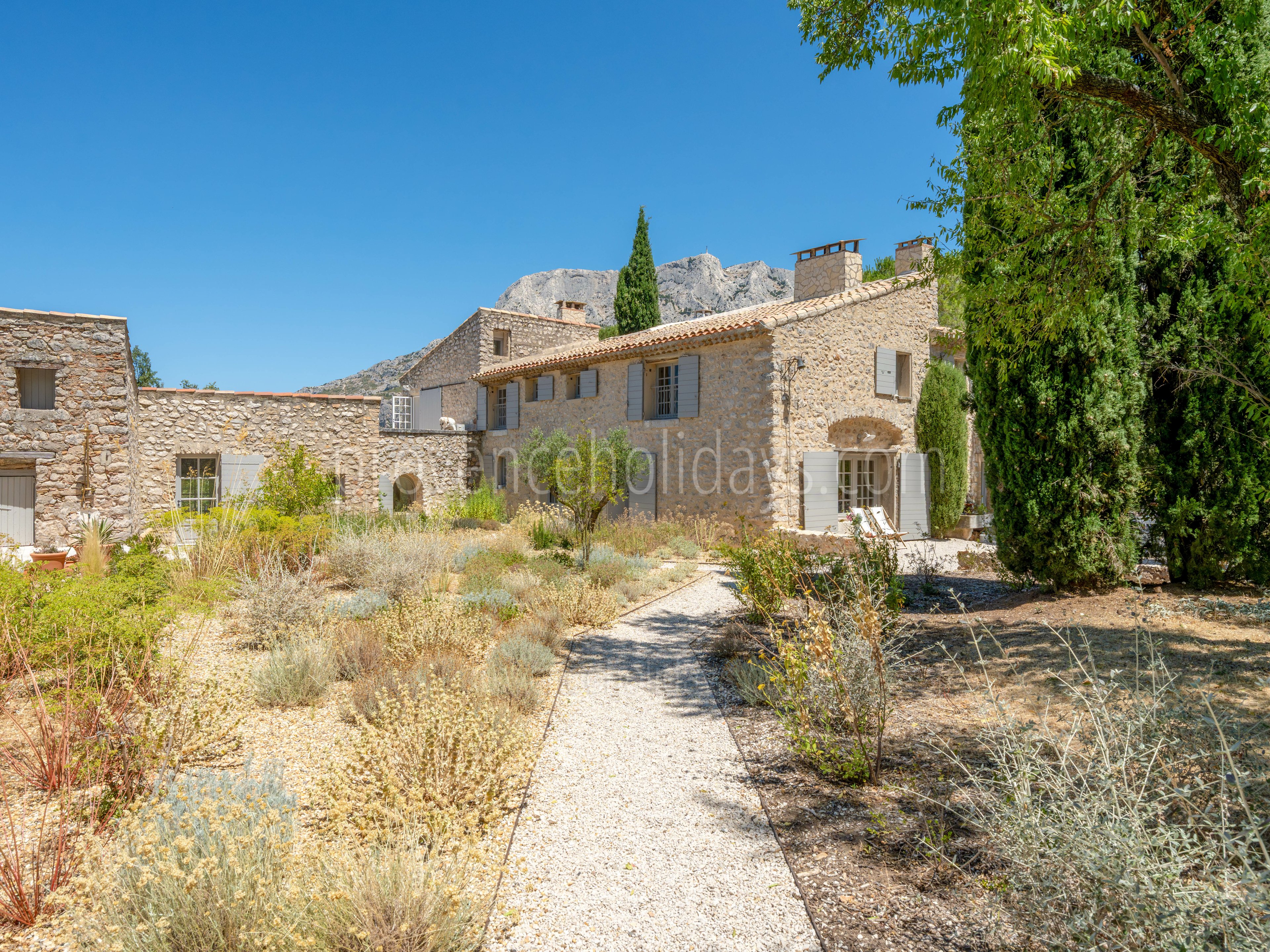 38 - Domaine de la Grande Victoire: Villa: Exterior