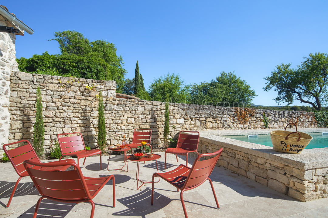 7 - Mas des Remparts: Villa: Exterior