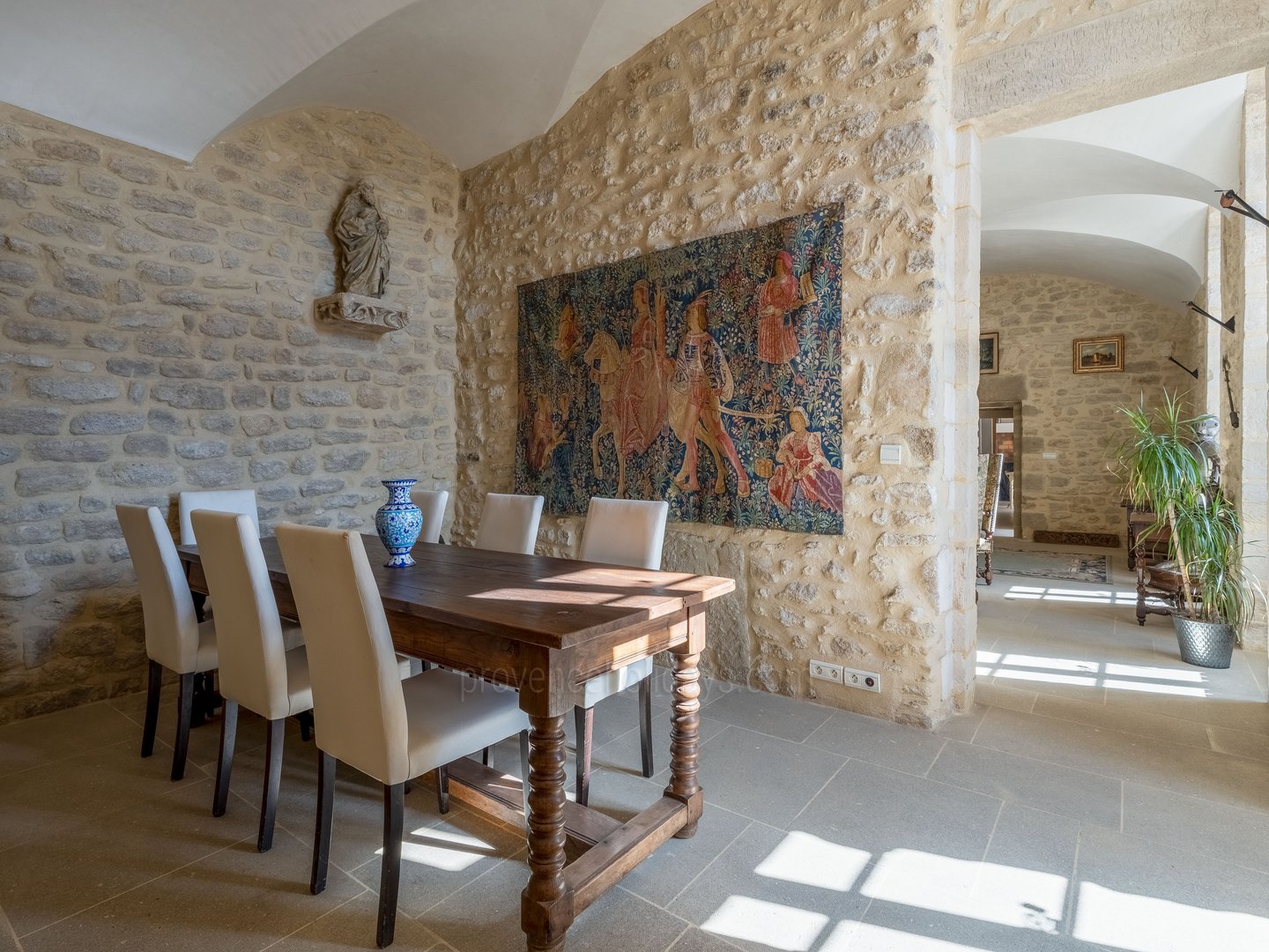 17 - Château de la Roque: Villa: Interior