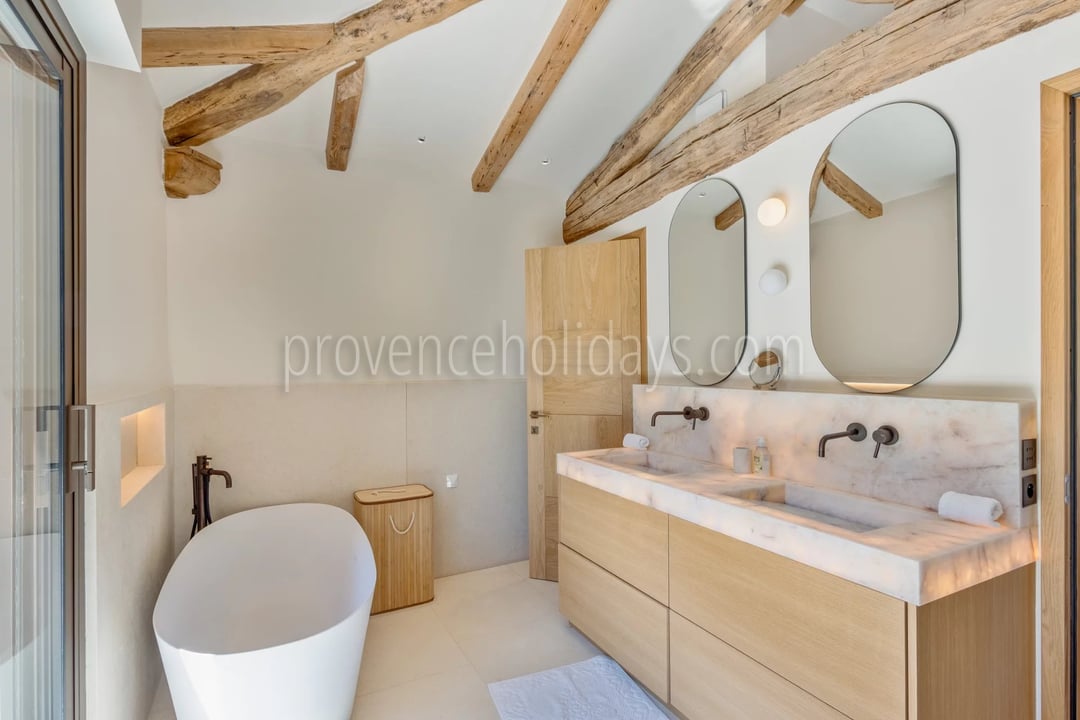 11 - Ebenerdige Villa in Ramatuelle: Villa: Bathroom