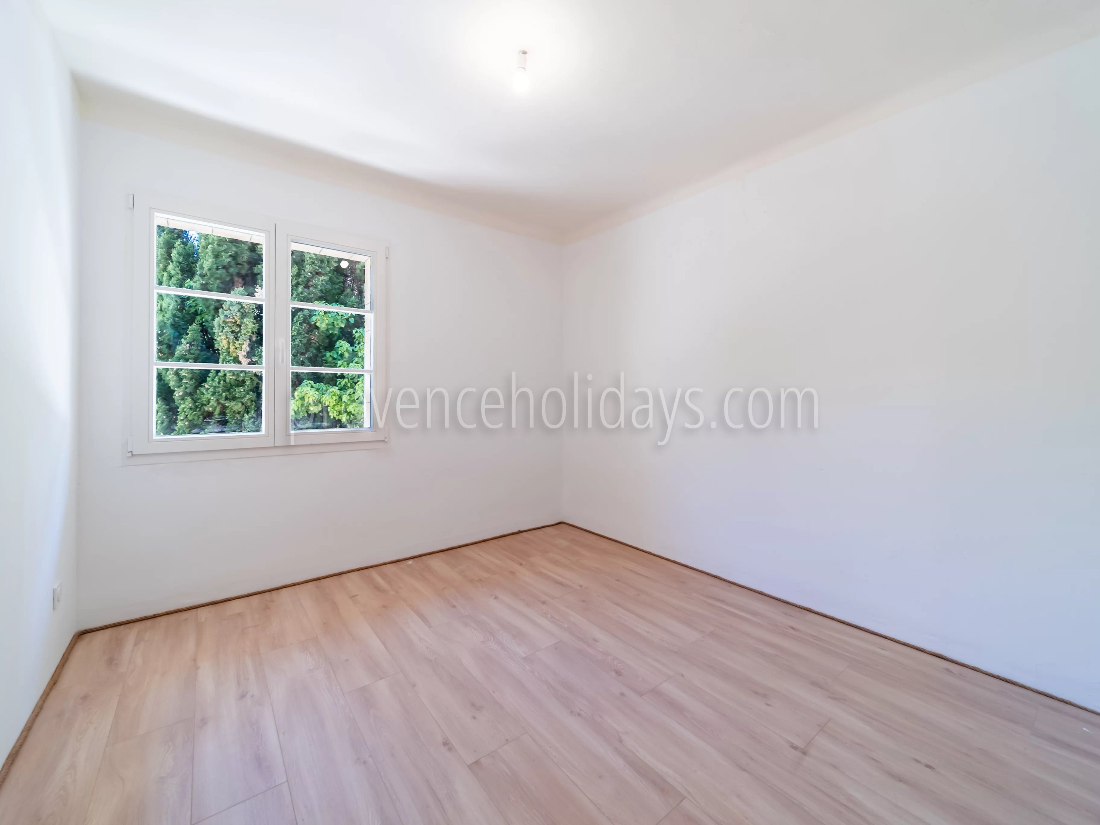 24 - Characterful house in Bonnieux: Villa: Interior