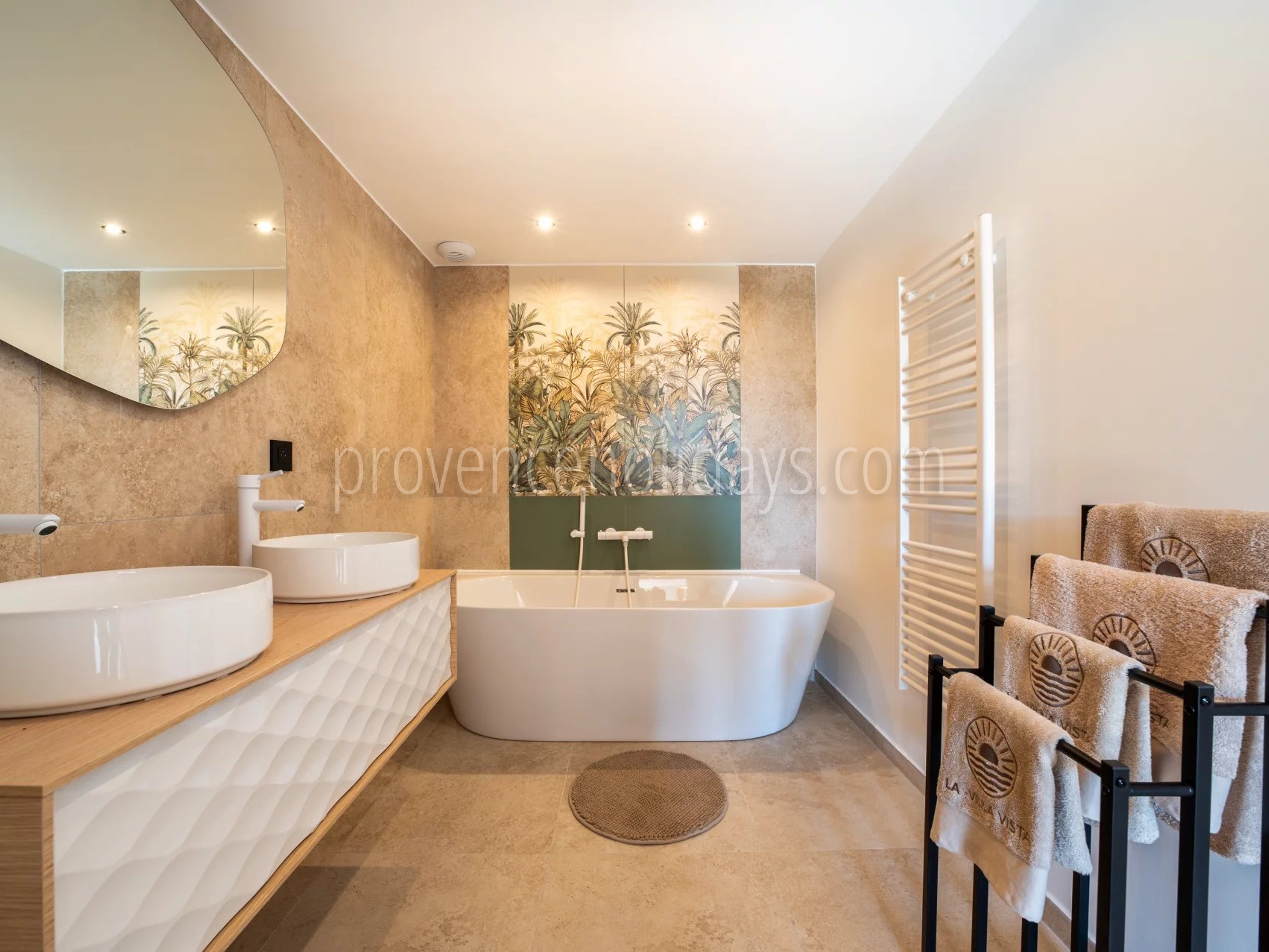 41 - Hedendaagse villa in Cavalaire-sur-Mer: Villa: Bathroom