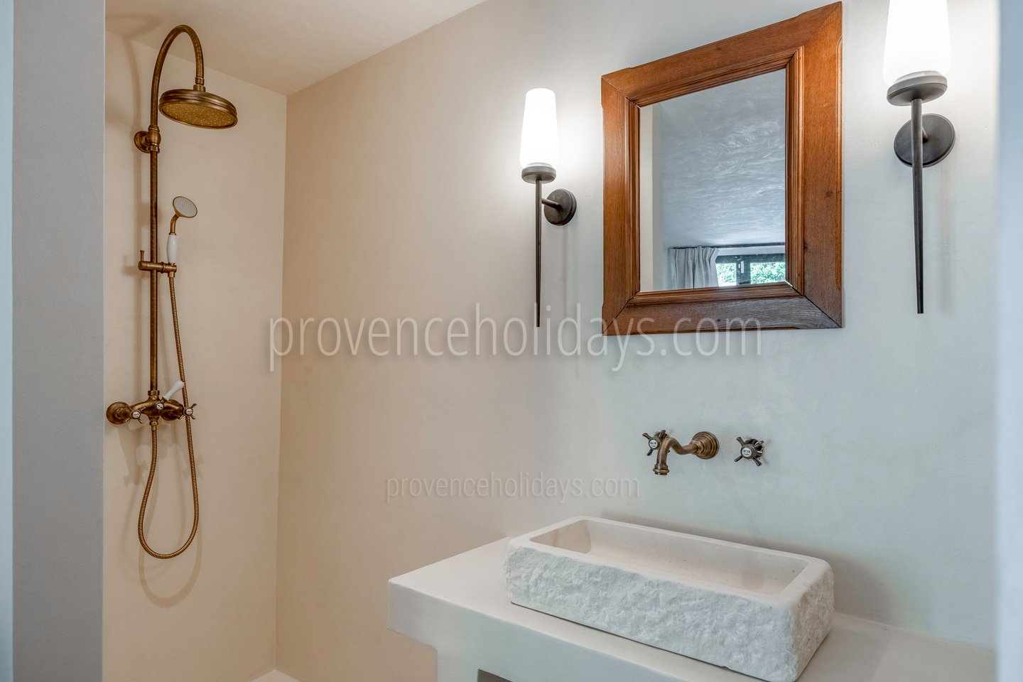 42 - Le Vallon Secret: Villa: Bathroom