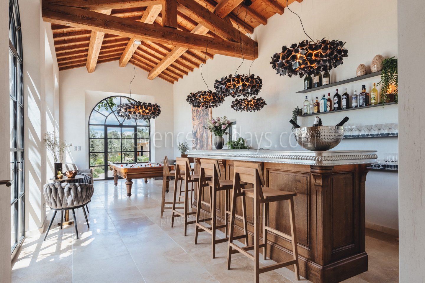 3 - Mas de Pierre: Villa: Interior
