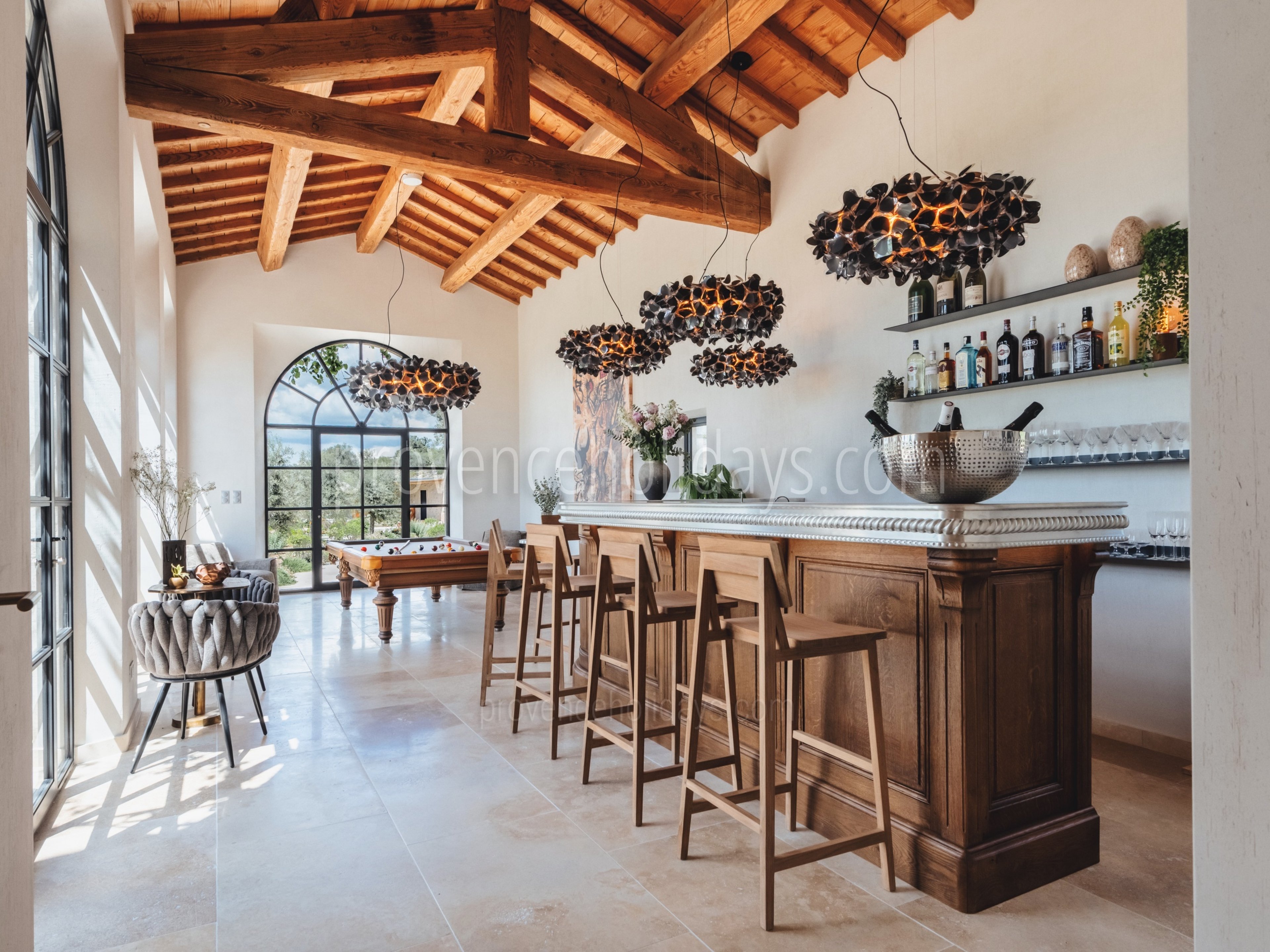 3 - Mas de Pierre: Villa: Interior