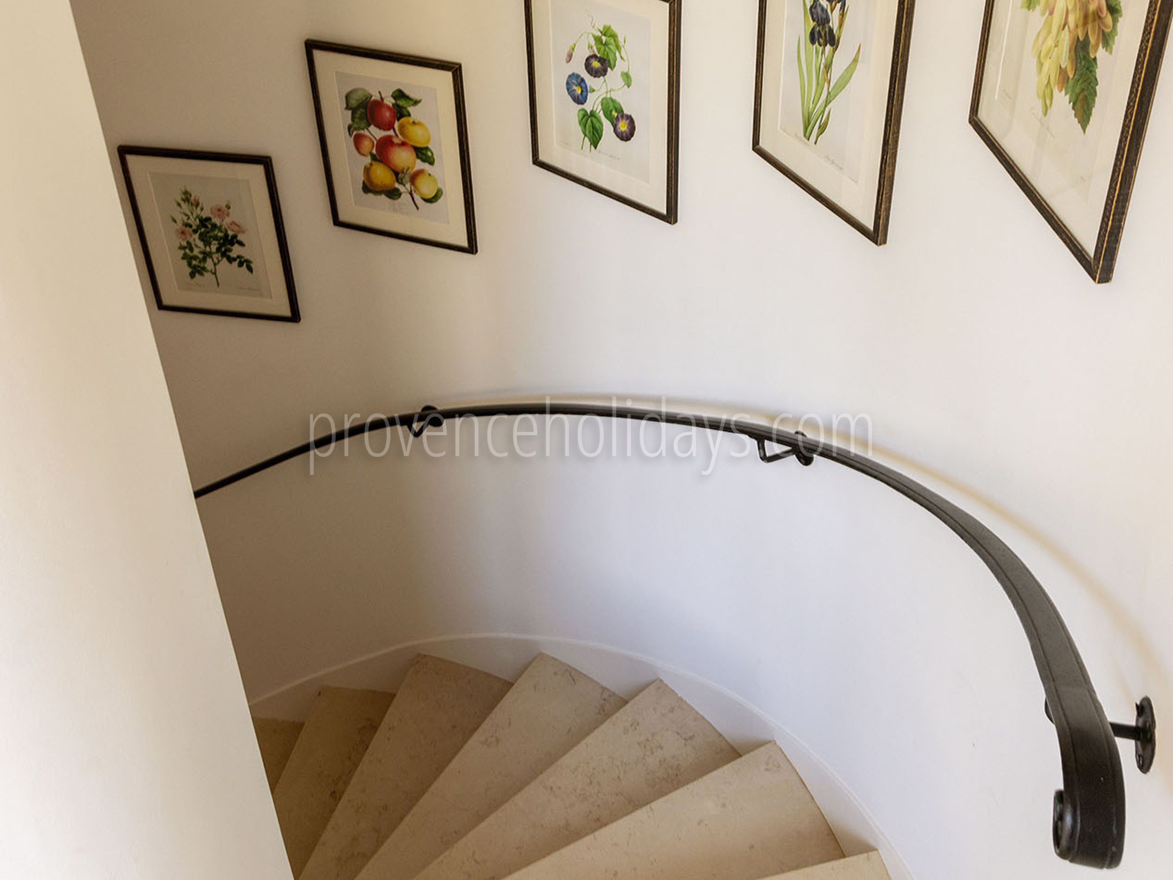 18 - Villa Riviera: Villa: Interior