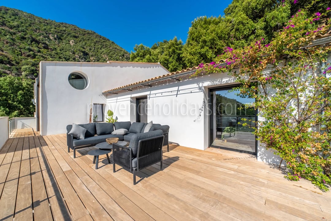 51 - Hedendaagse villa in Cavalaire-sur-Mer: Villa: Pool
