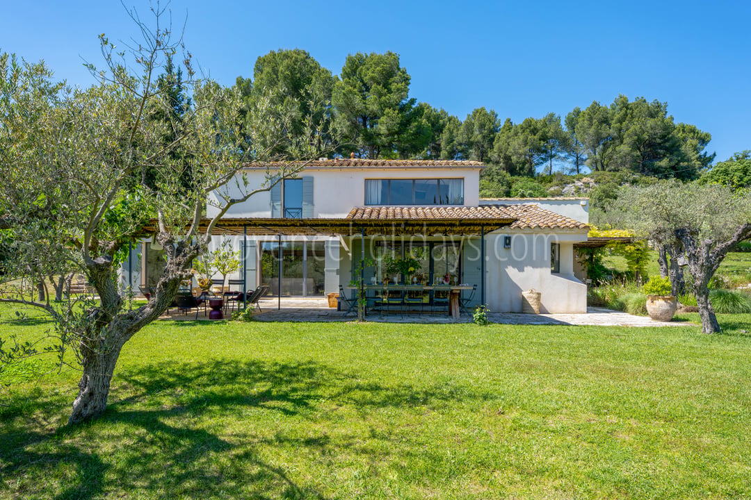 25 - Mas de la Burlande: Villa: Exterior