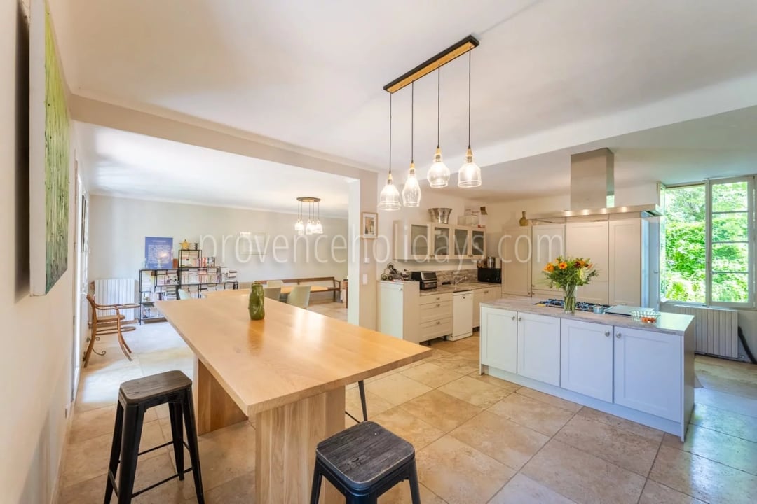 11 - Stone bastide in Ansouis: Villa: Interior