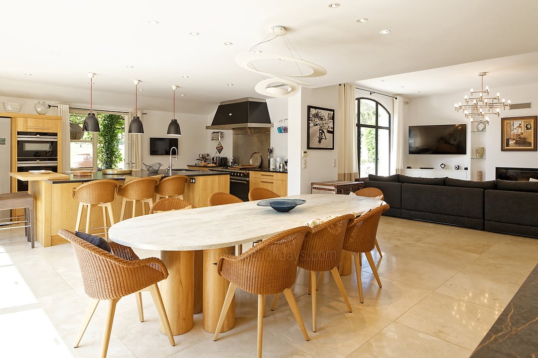 23 - Mas Aurelia: Villa: Interior