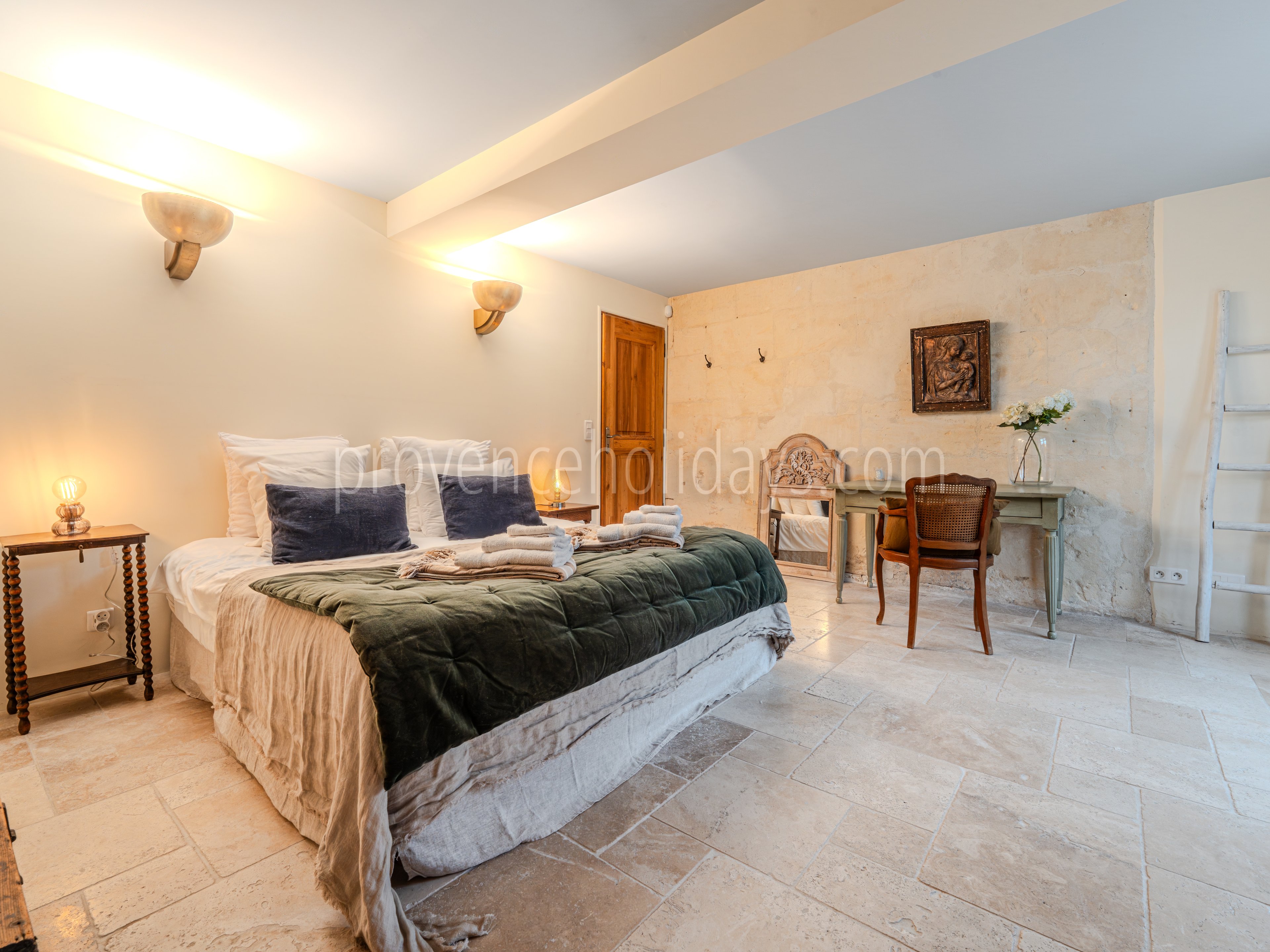 79 - Mas Vigueirat: Villa: Bedroom 1