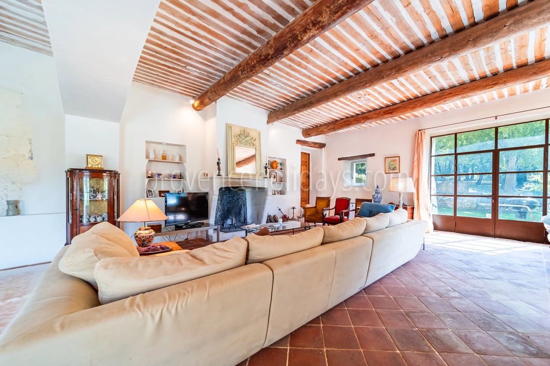 10 - Provençal mas in Ménerbes: Villa: Interior