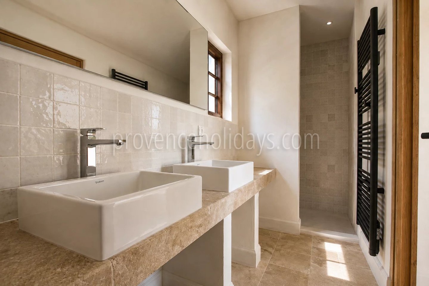 28 - Mas contemporain à Eygalières: Villa: Bathroom