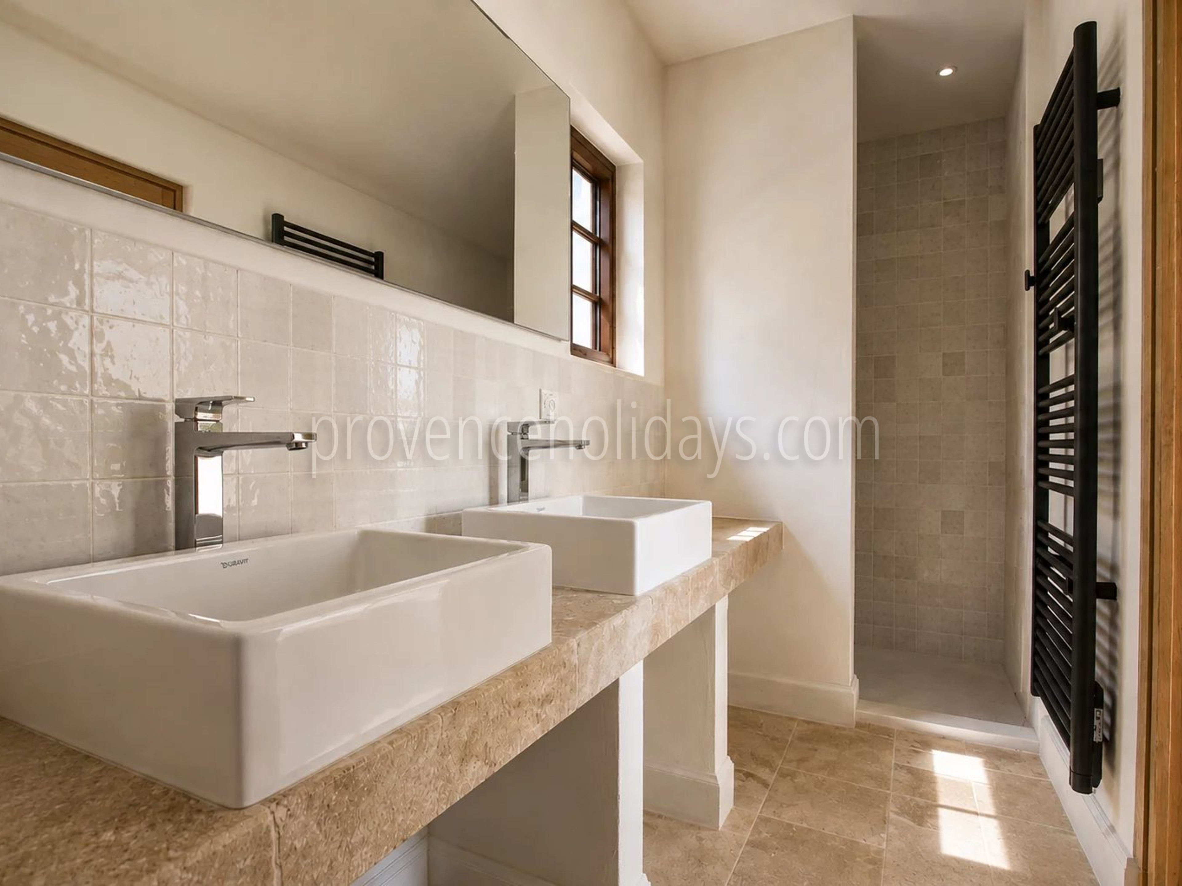 28 - Mas contemporain à Eygalières: Villa: Bathroom