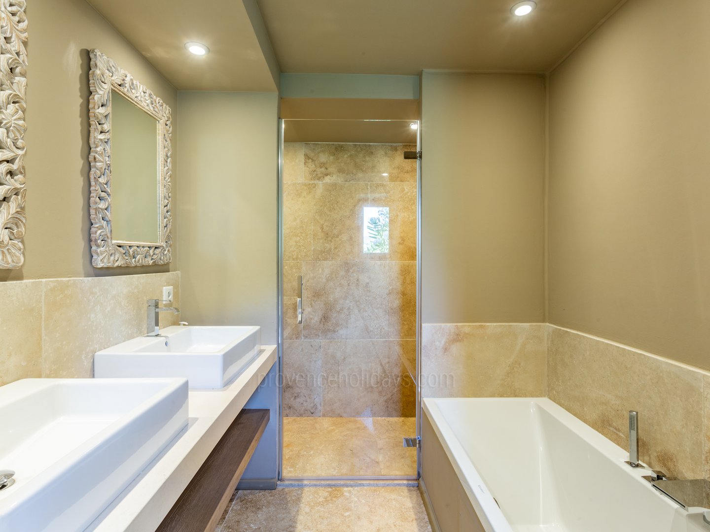 10 - Mas Saint-Julien: Villa: Bathroom