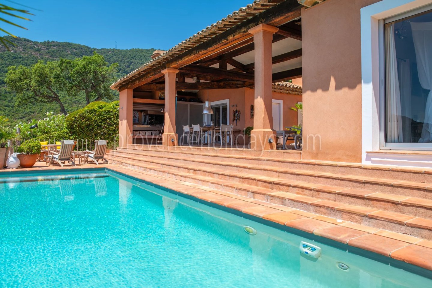 40 - Villa contemporaine à Rayol-Canadel-sur-Mer: Villa: Pool