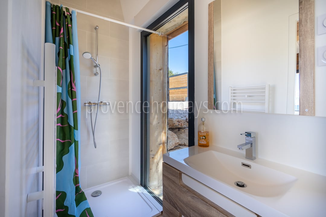 3 - Lodge L’Écrin Marin: Villa: Bathroom