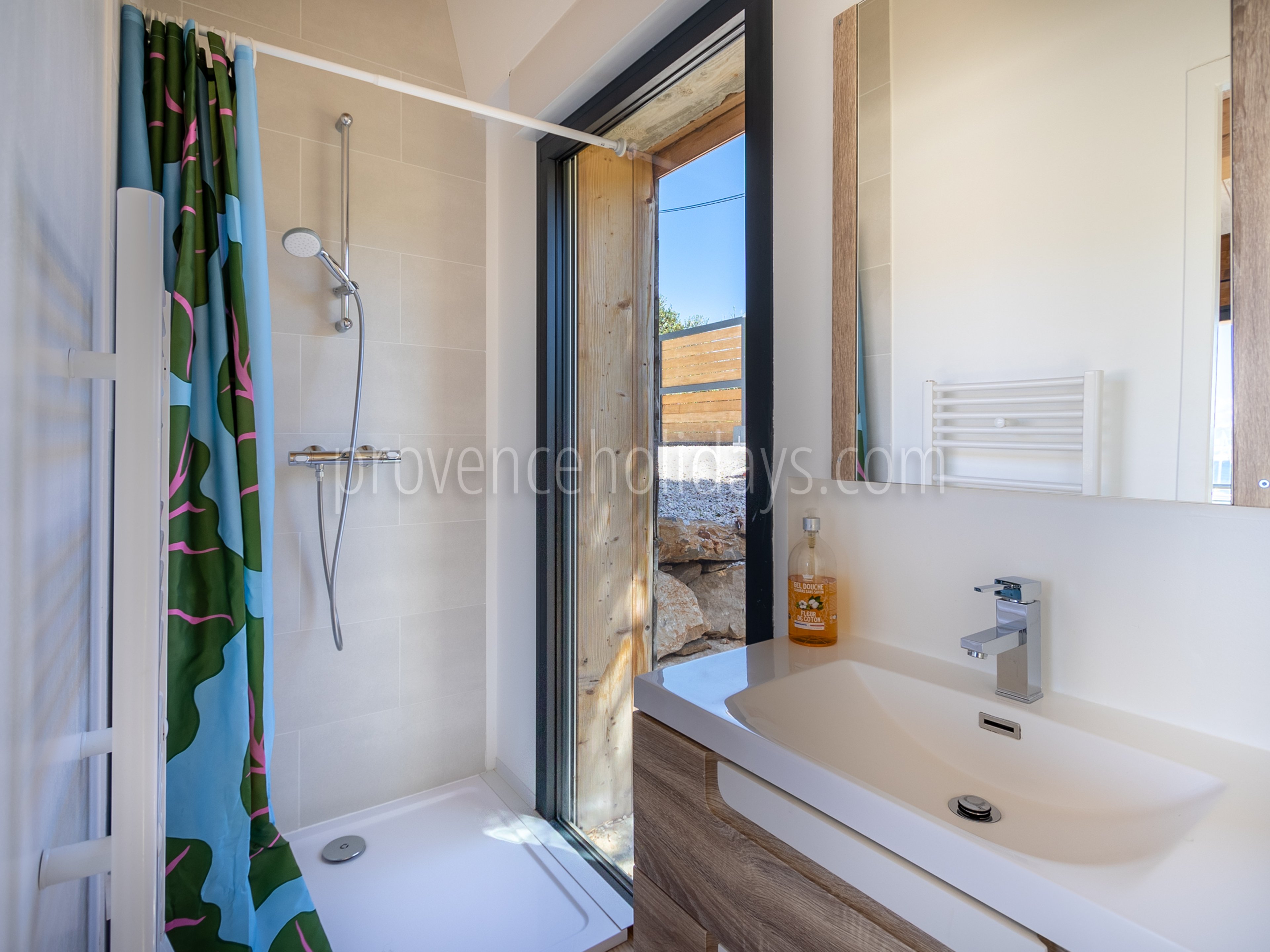3 - Lodge L’Écrin Marin: Villa: Bathroom