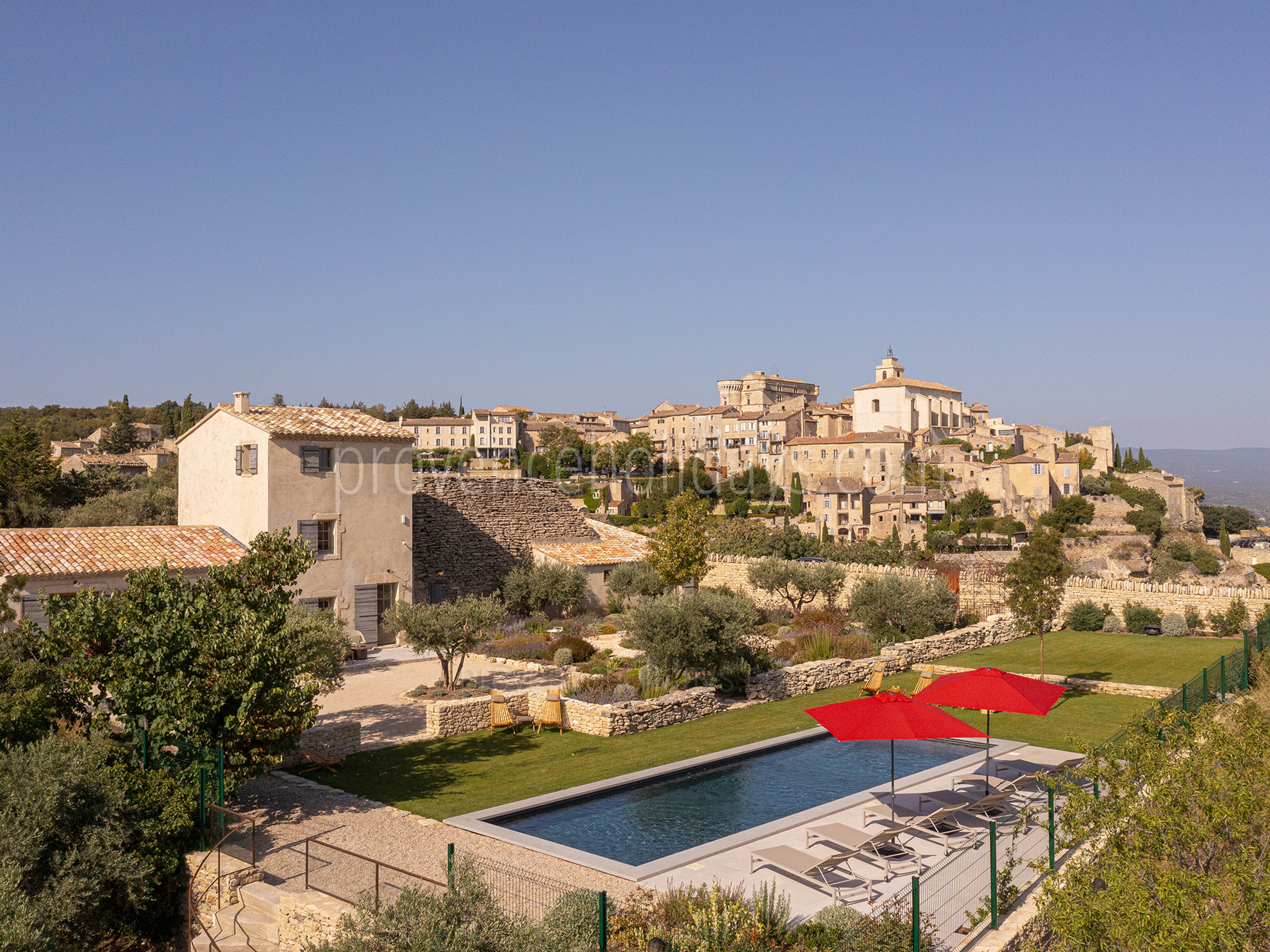 1 - Mas du Rocher: Villa: Exterior