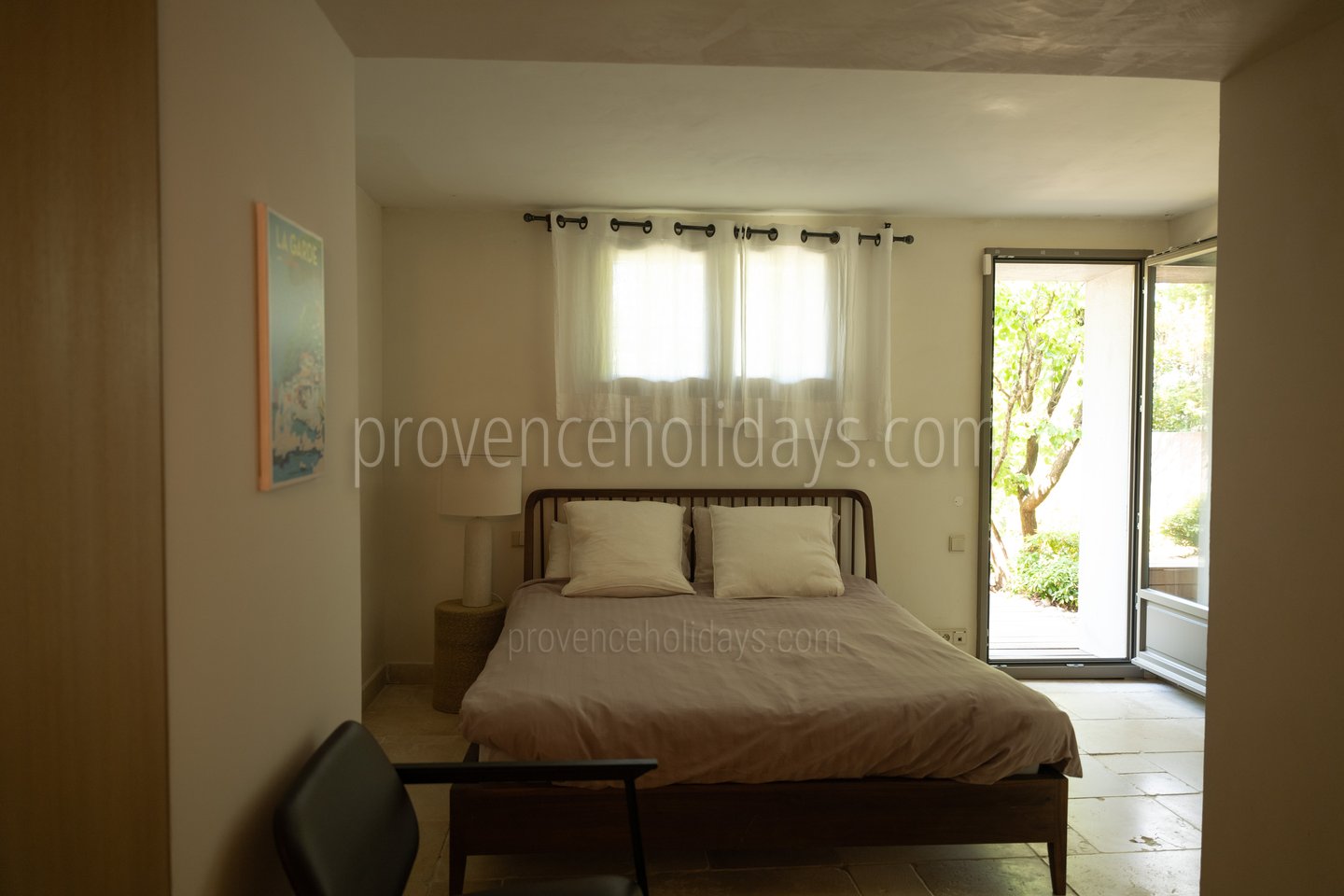5 - Villa les Pins: Villa: Bedroom