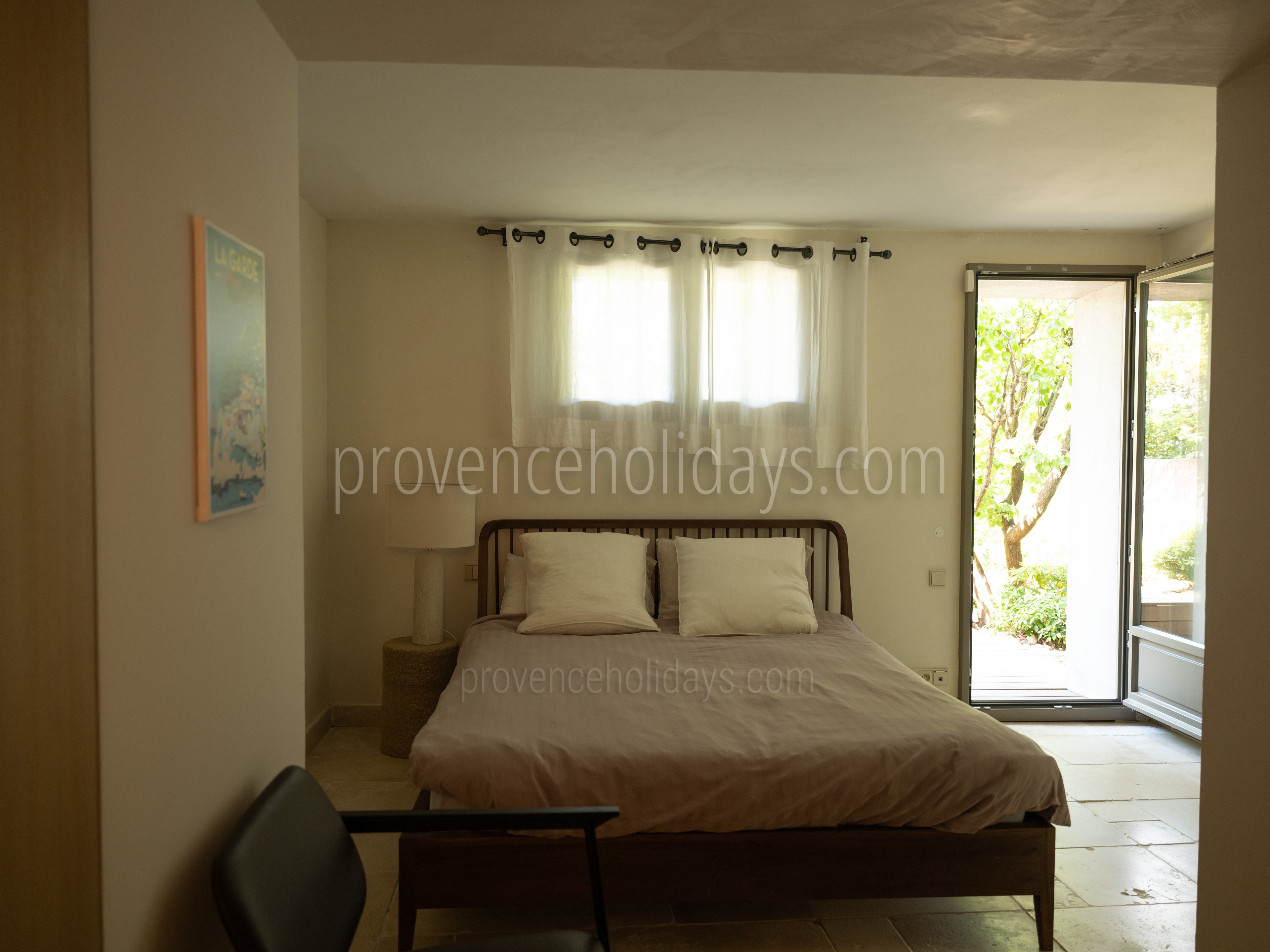 5 - Villa les Pins: Villa: Bedroom
