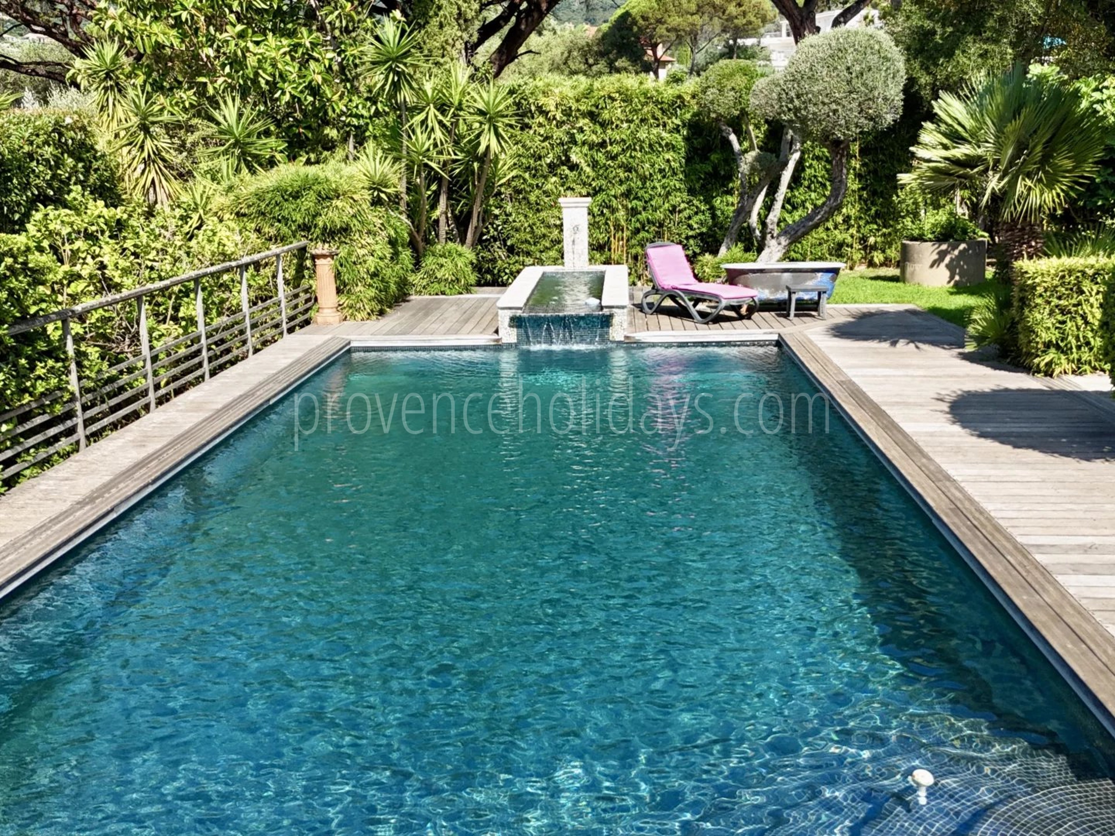2 - Provençaalse villa in Cavalaire-sur-Mer: Villa: Pool