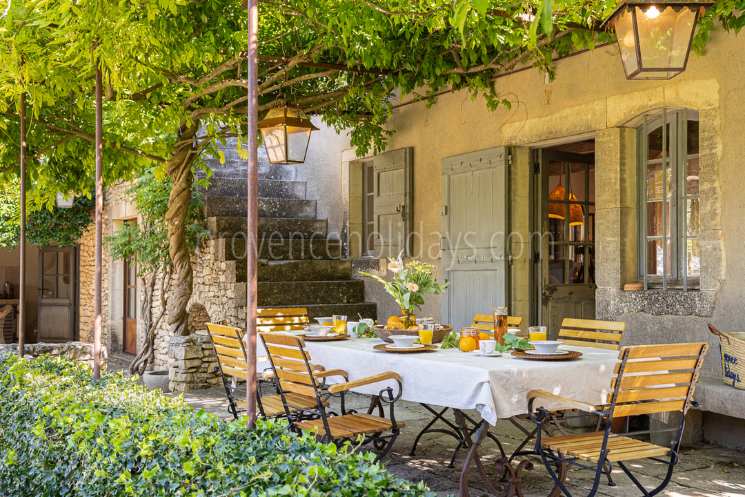40 - Le Mazet des Collines: Villa: Exterior