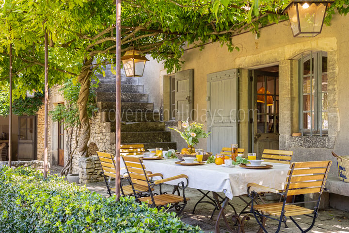 40 - Le Mazet des Collines: Villa: Exterior