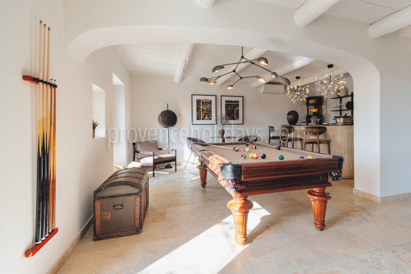 39 - Mas Calisson: Villa: Interior