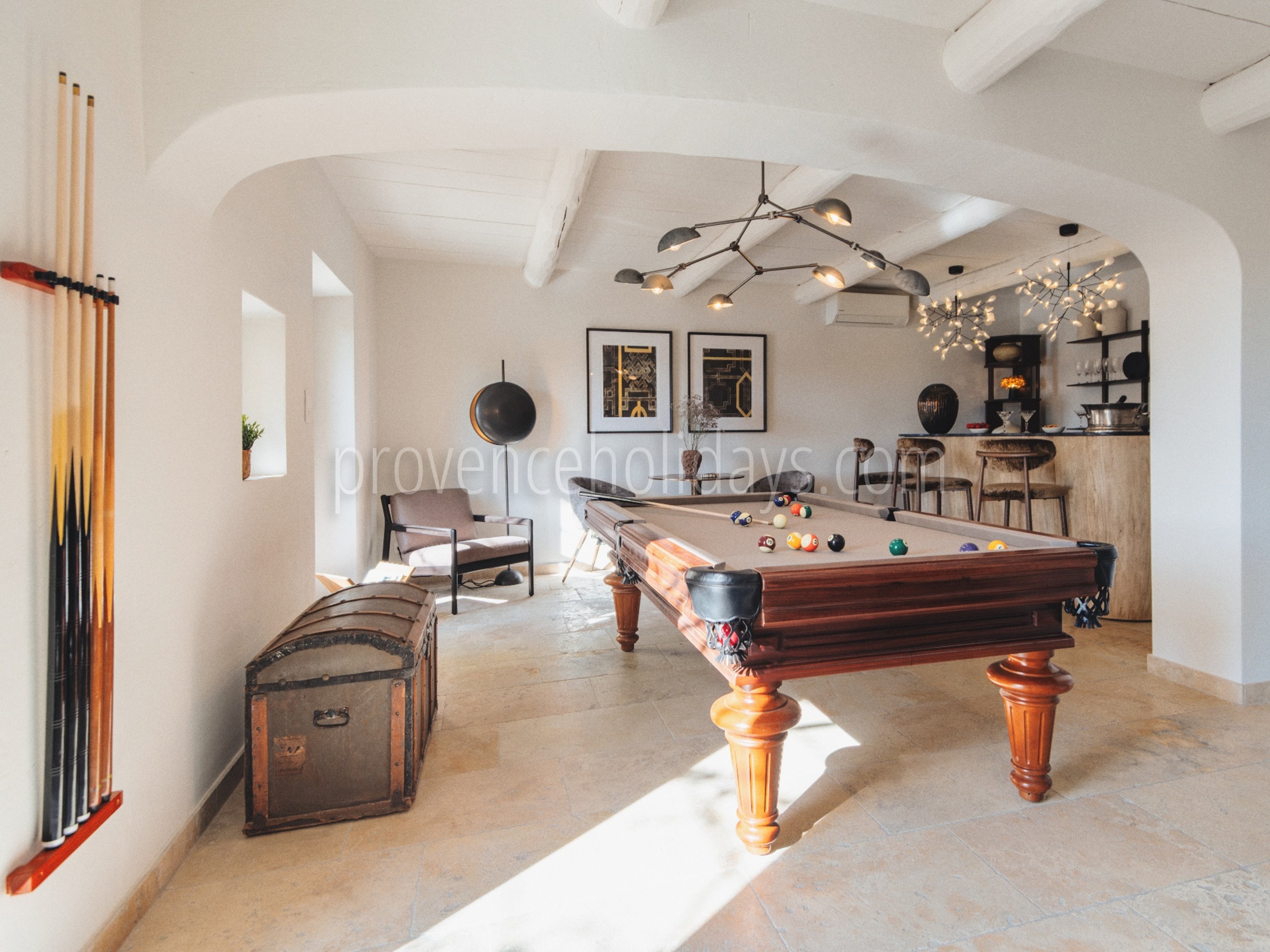 39 - Mas Calisson: Villa: Interior