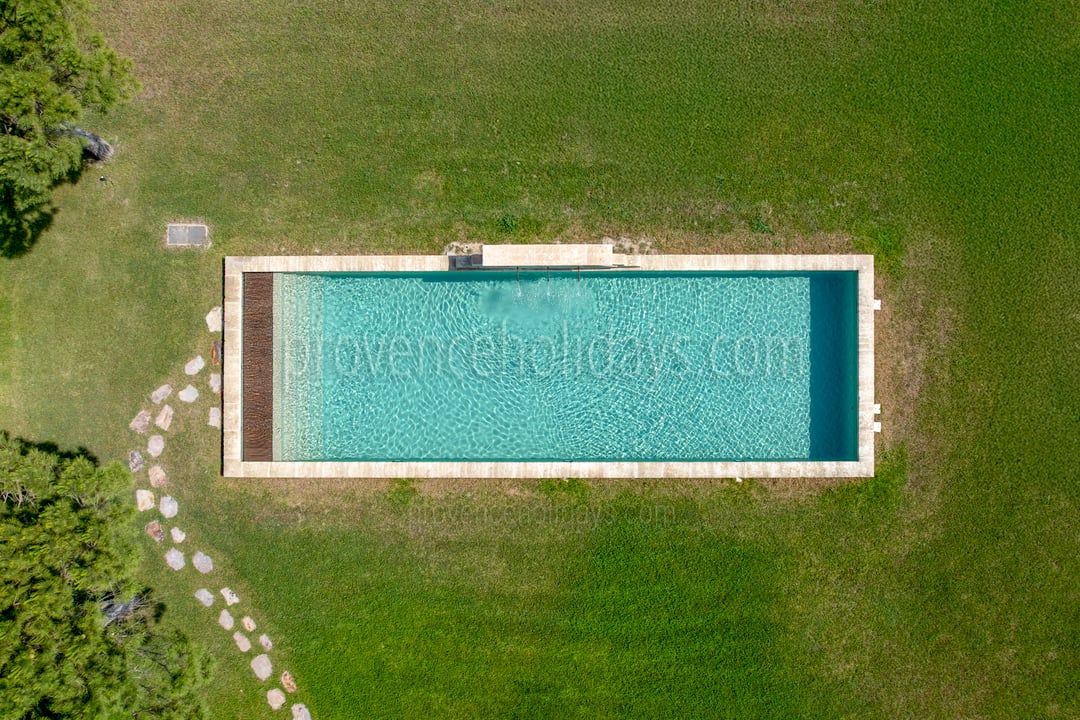 8 - Mas du Temps Suspendu: Villa: Pool