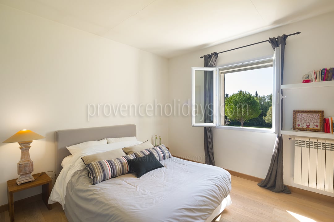 13 - Chez Sarah: Villa: Bedroom