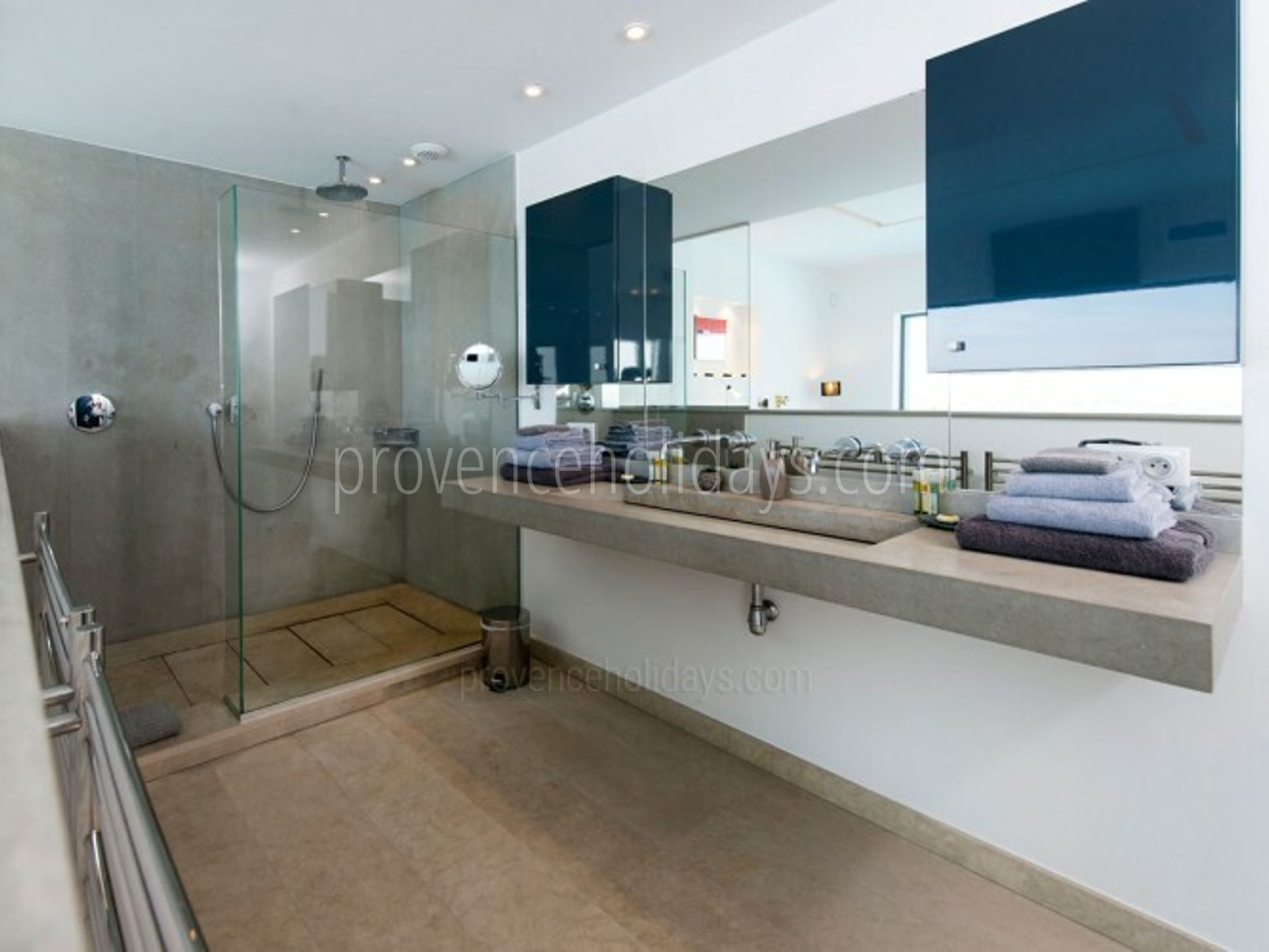 40 - Villa Marine: Villa: Bathroom