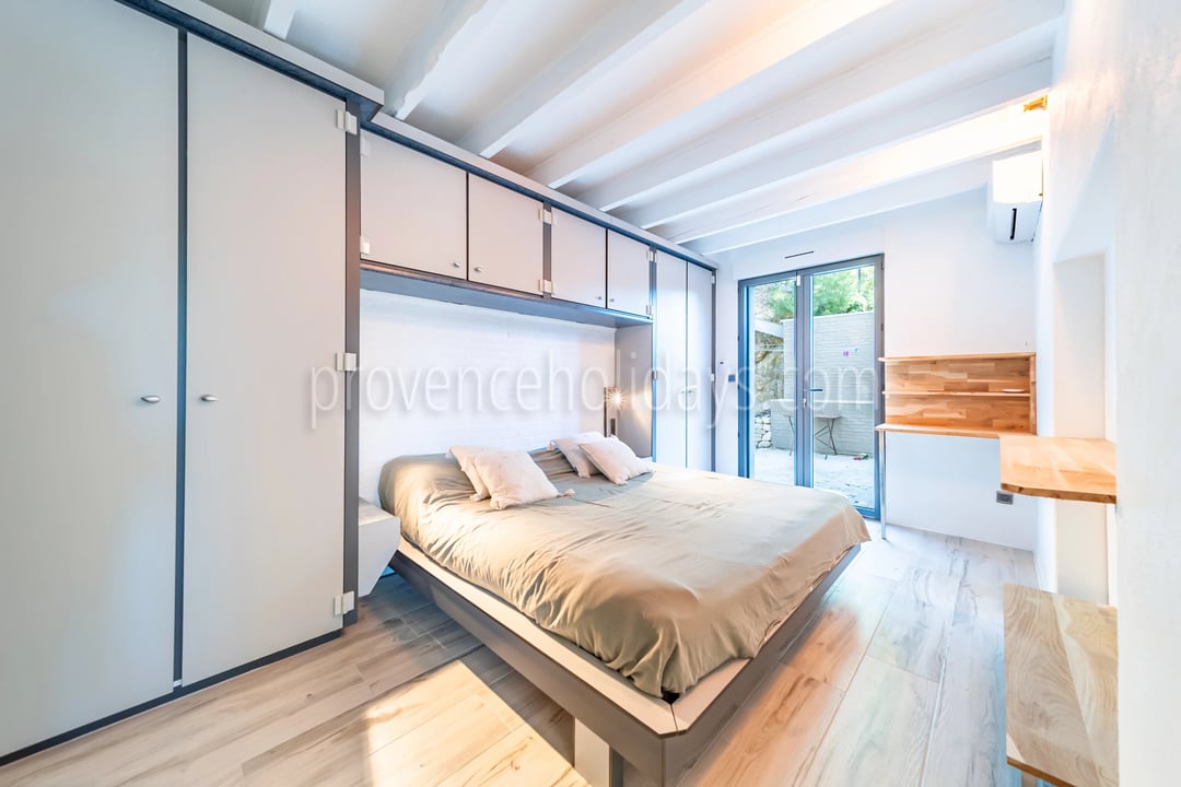 16 - Eigentijdse woning in Villes-sur-Auzon: Villa: Bedroom