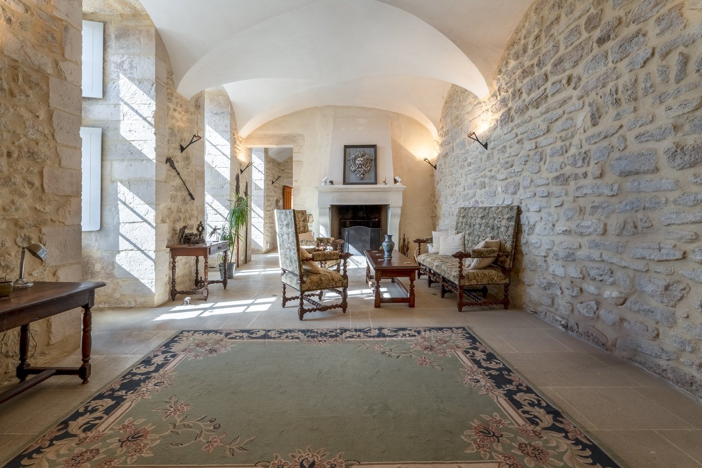 68 - Château de la Roque: Villa: Interior