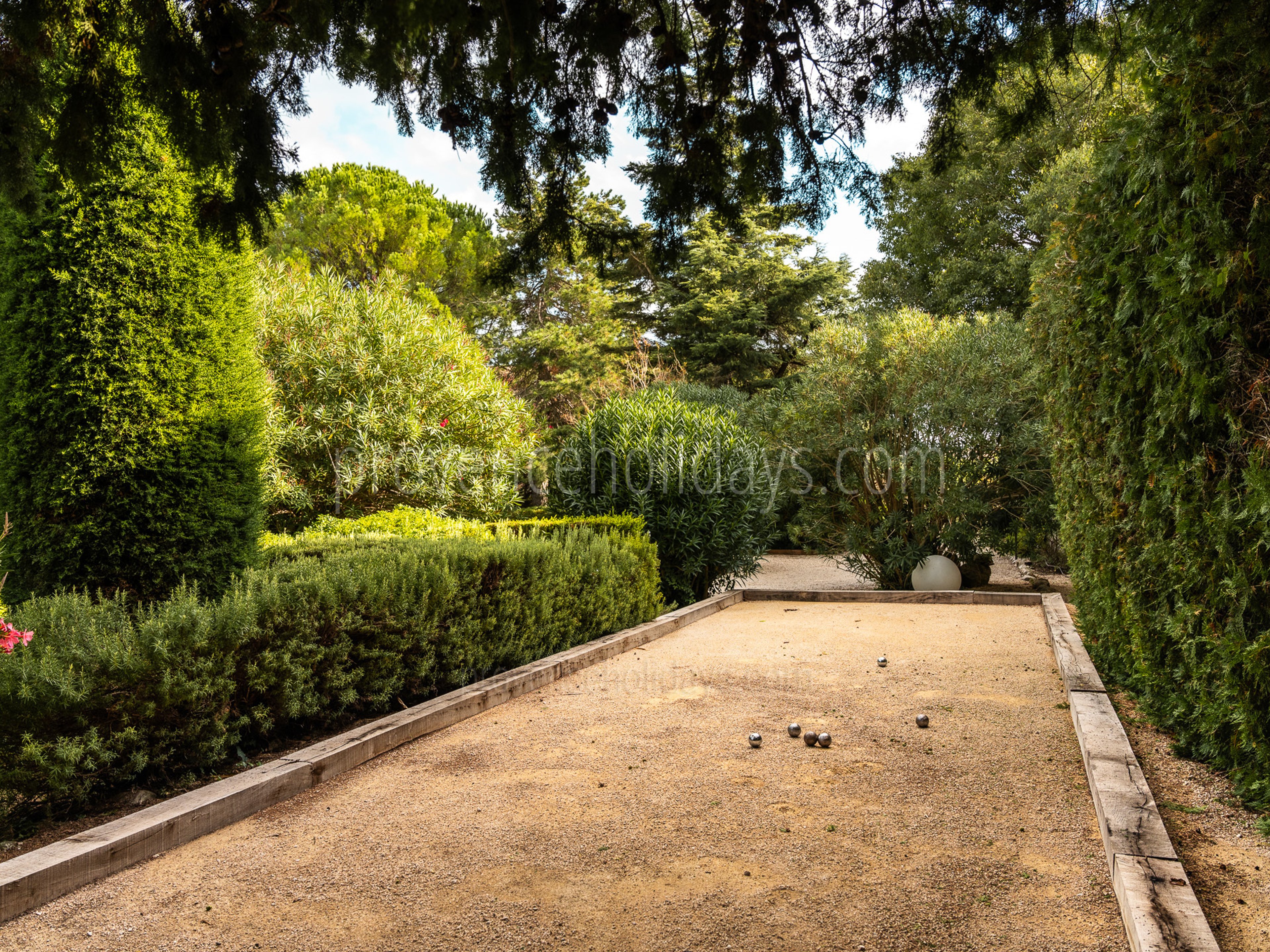 15 - Villa Saint Roch: Villa: Exterior