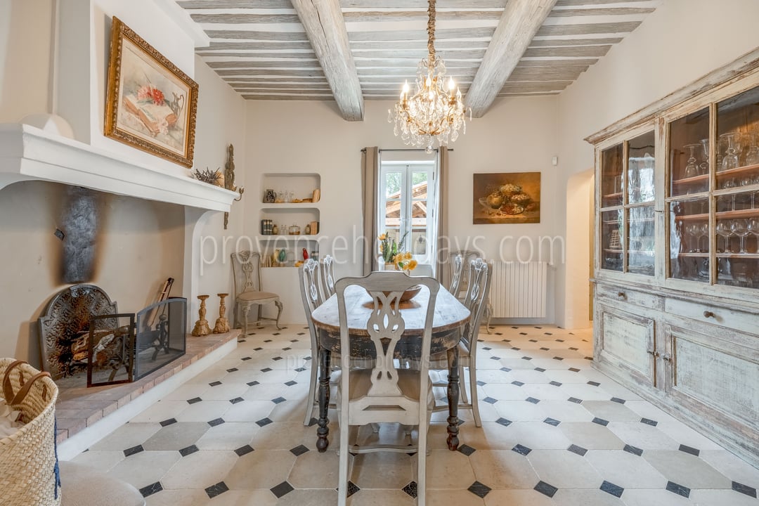 51 - La Bastide Incarnat: Villa: Interior