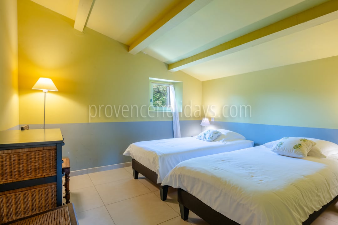 32 - Le Mas aux Gargouilles: Villa: Bedroom