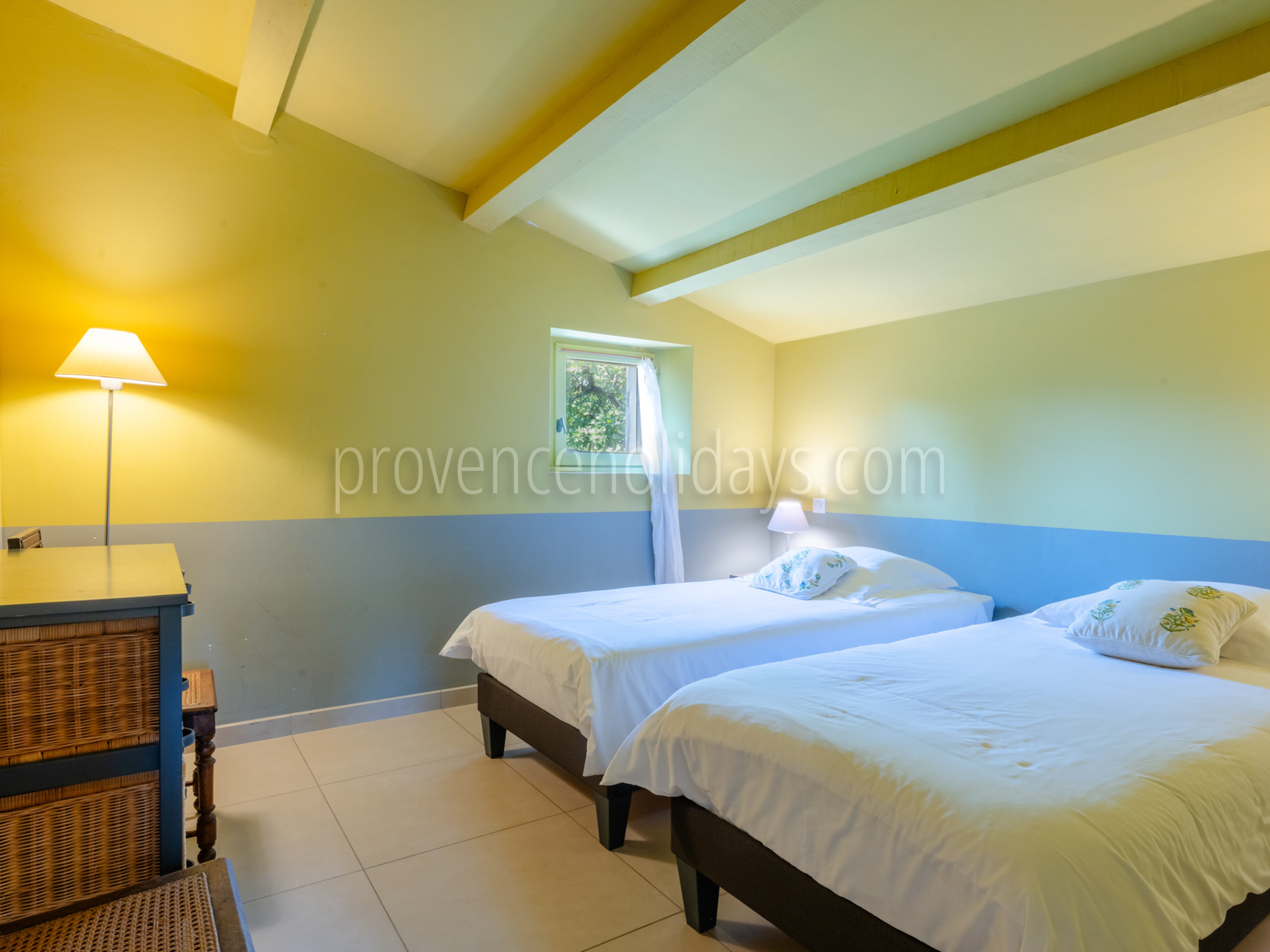 32 - Le Mas aux Gargouilles: Villa: Bedroom