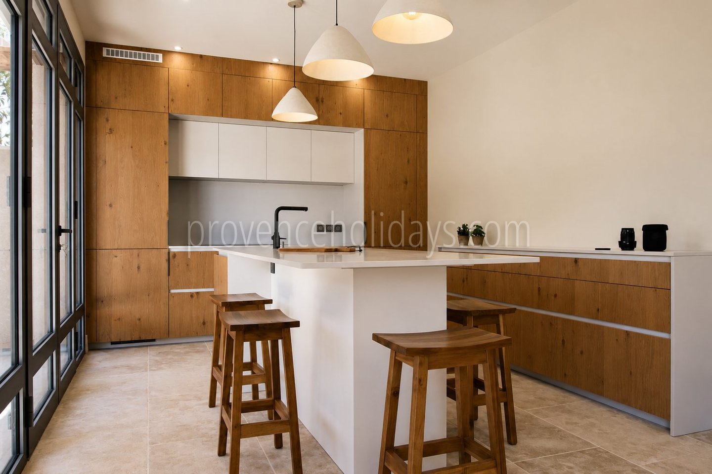 8 - Villa within walking distance of Maussane-les-Alpilles: Villa: Interior