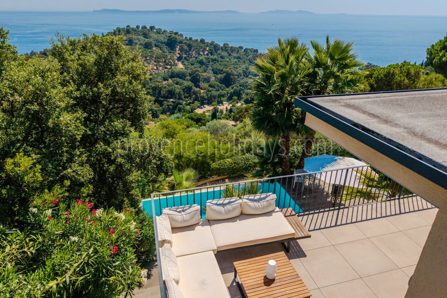 12 - Villa met zwembad in Rayol-Canadel-sur-Mer: Villa: Pool
