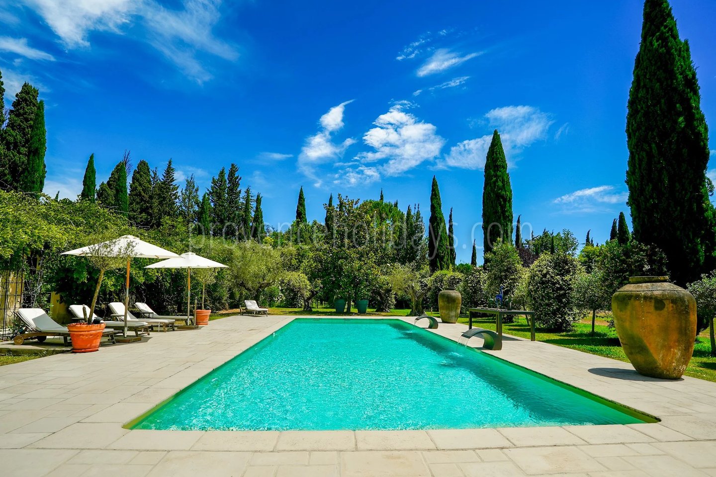 2 - Stone estate in Eygalières: Villa: Pool