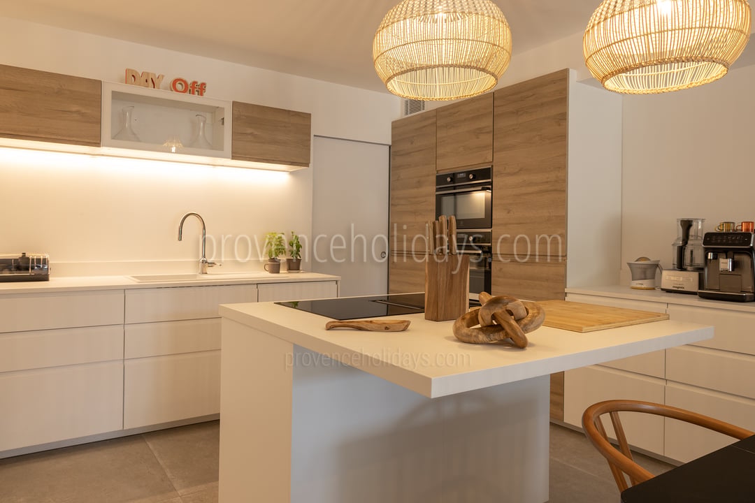 19 - Maison des Alpilles: Villa: Interior