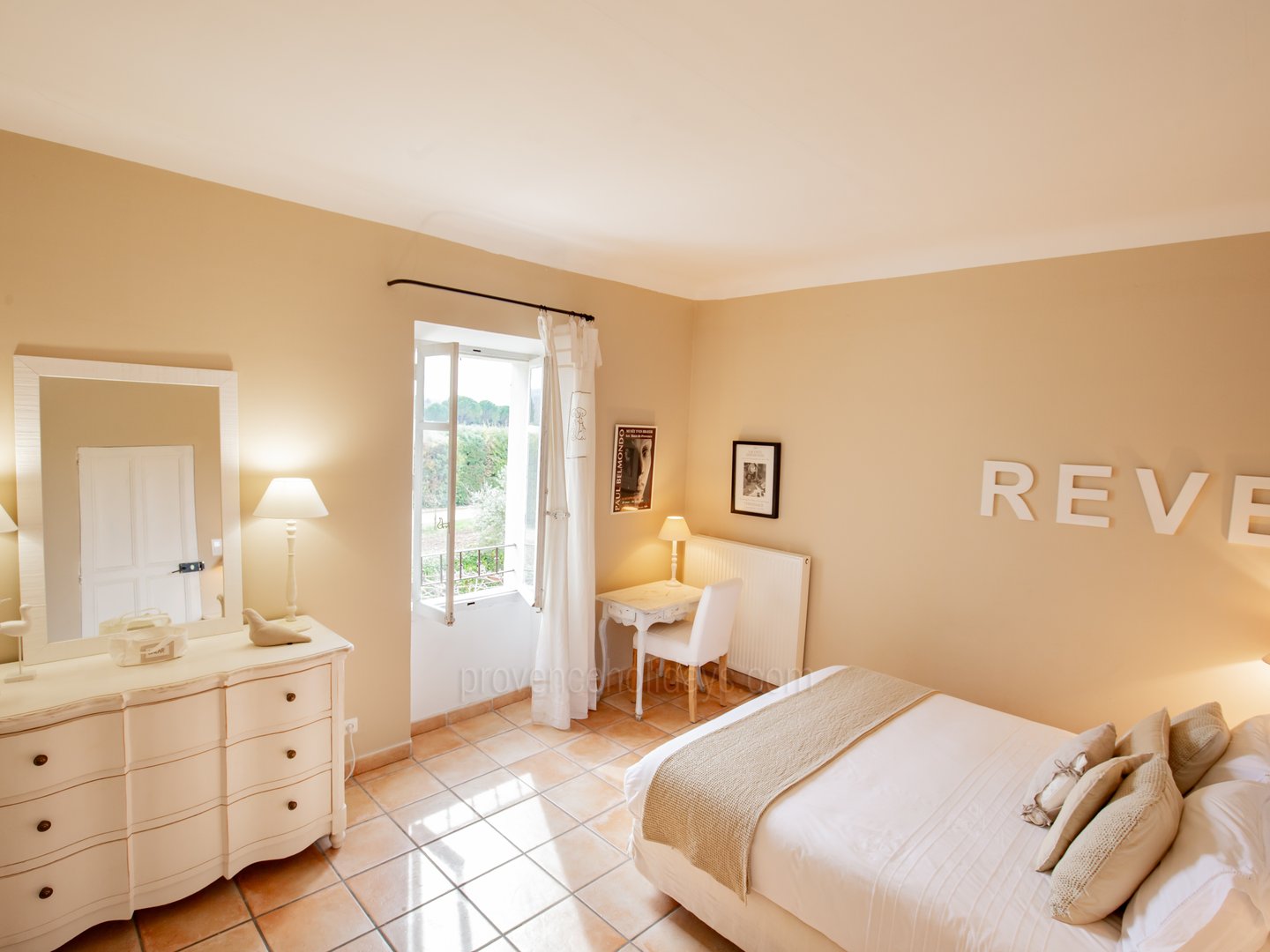 53 - Maison Robion: Villa: Bedroom